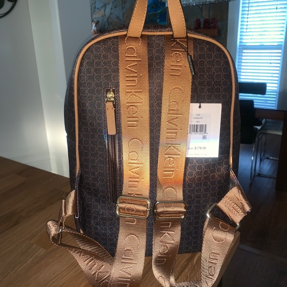Calvin Klein ❤️ monogram backpack 🎒 - Picture 2 of 4